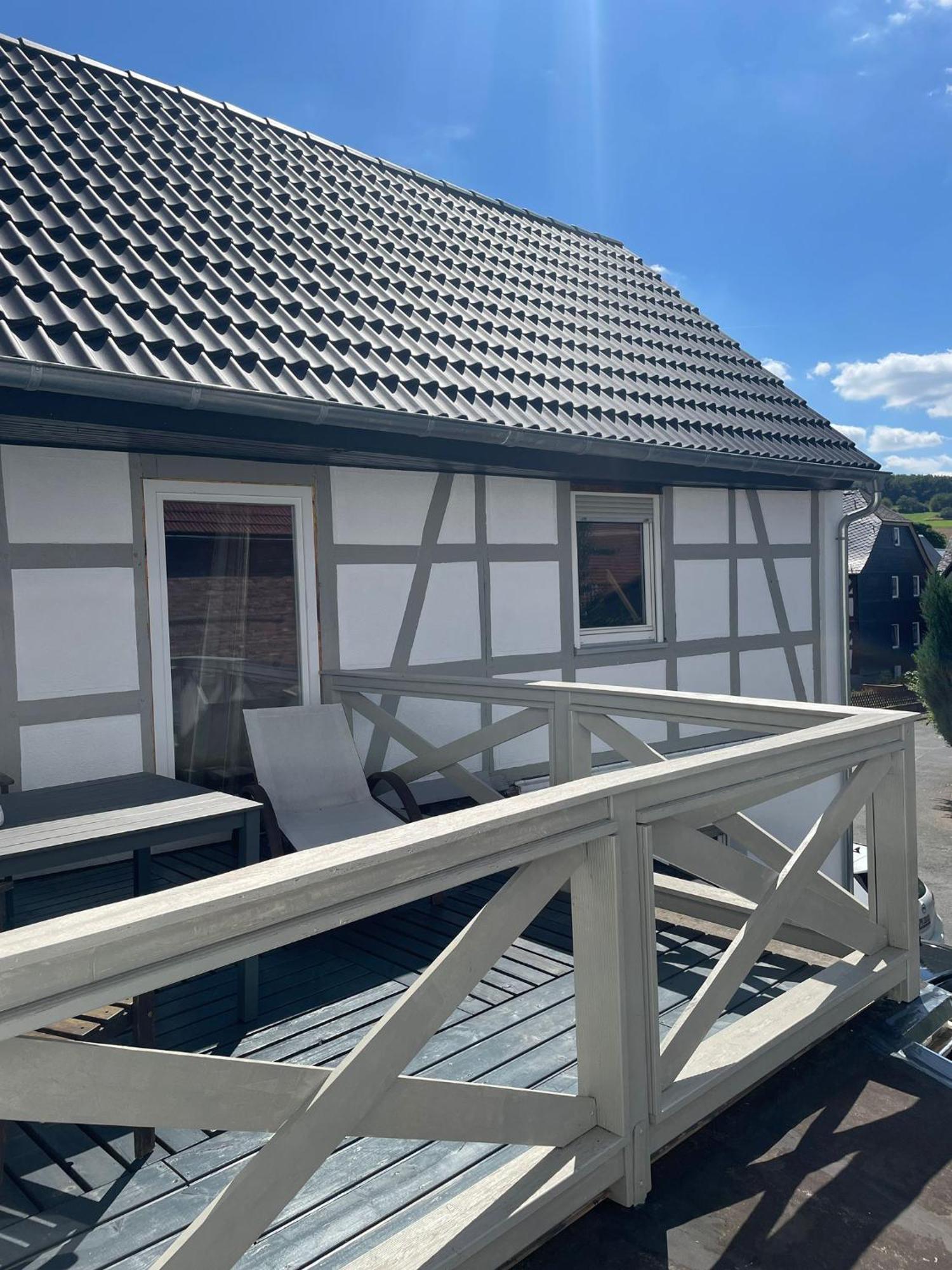 Im Fachwerk - Wohlfuehlen, Entspannen & Wandern Im Gruenen Gladenbach Exterior foto